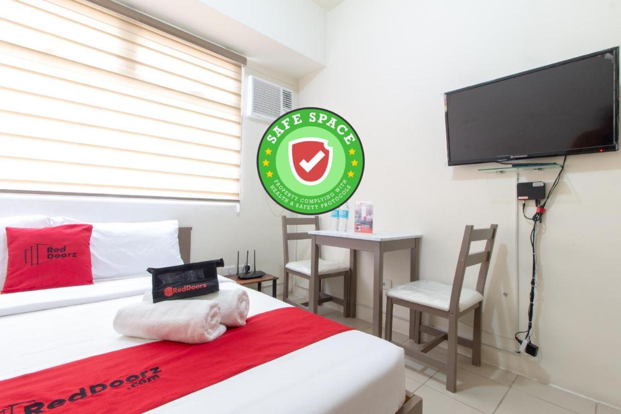 Reddoorz Plus @ Urban Deca Tower Edsa 2 Mandaluyong Eksteriør bilde