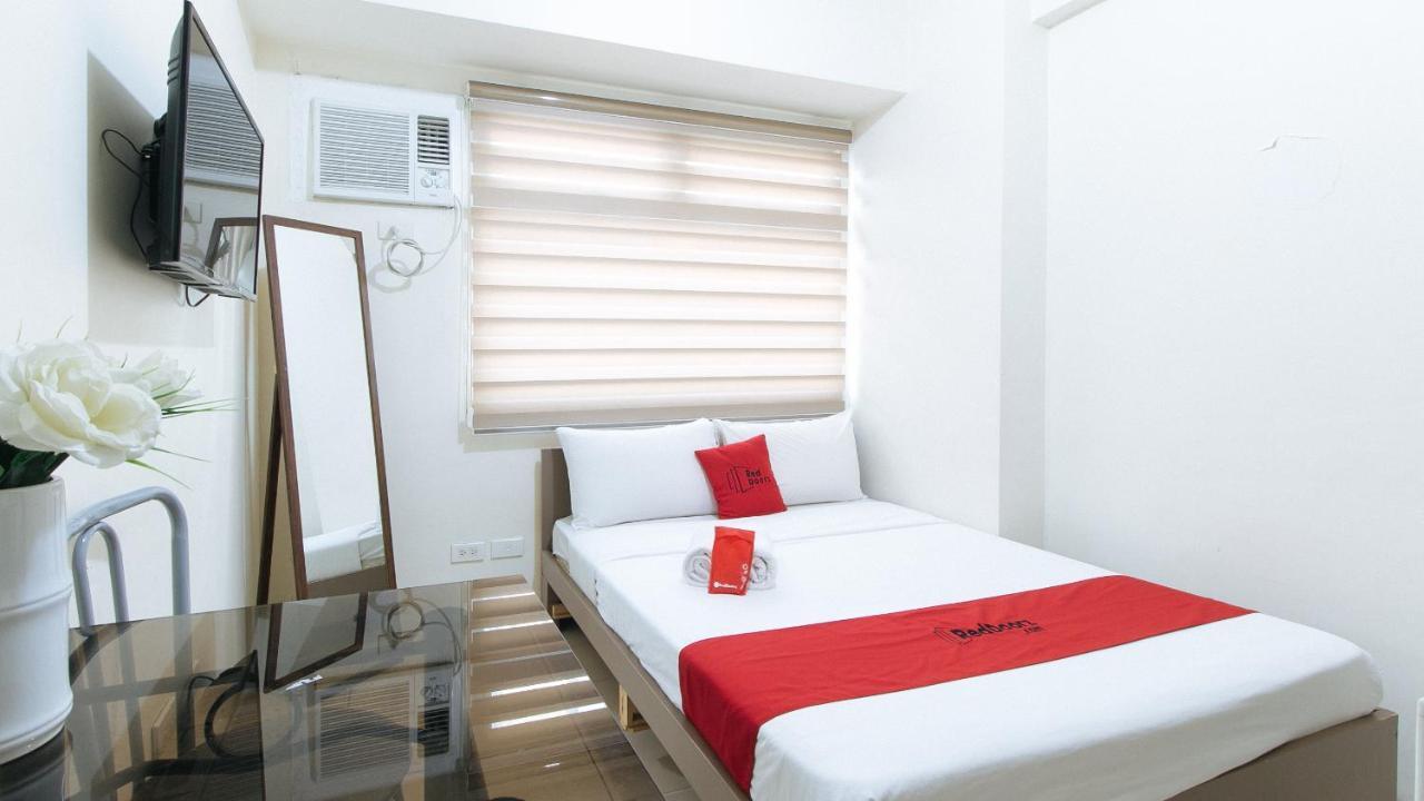 Reddoorz Plus @ Urban Deca Tower Edsa 2 Mandaluyong Eksteriør bilde